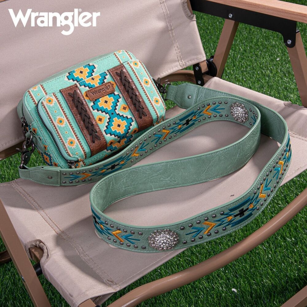 WG2207-3003 Wrangler Aztec Printed Crossbody Purse With Wallet Compartment - GN